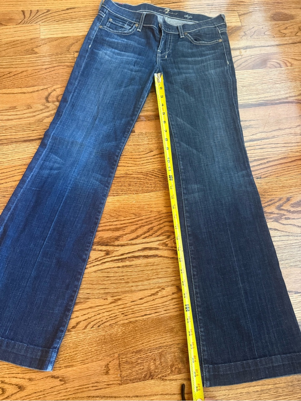 Seven for all mankind dark wash jeans / Size 26 / Dojo / Good condition - Picture 6 of 7